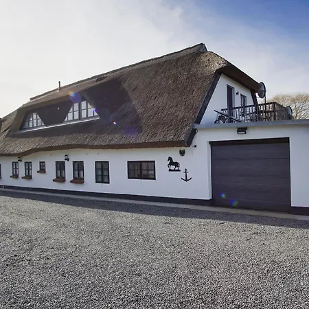 Nah Am Meer, Ruhige Lage, Gratis Nutzung Vom Ahoi Erlebnisbad Und Sauna In Sellin - Haus Buednerstube 4 Apartman *