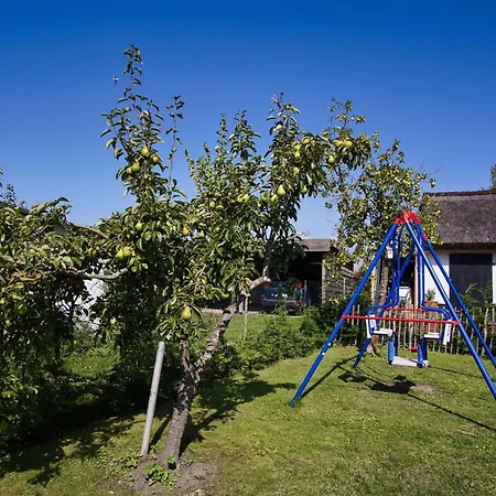 Apartment Haus Budnerstube: Seaside Tranquility With Ahoi Access *