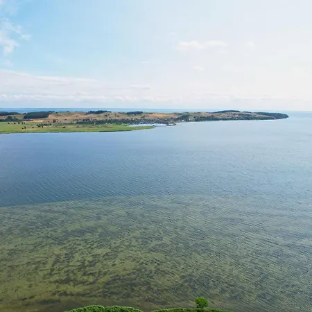 Nah Am Meer, Ruhige Lage, Gratis Nutzung Vom Ahoi Erlebnisbad Und Sauna In Sellin - Haus Buednerstube 4 *