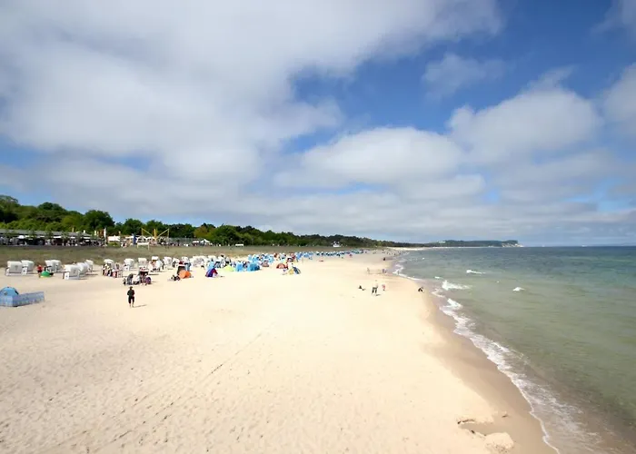 Nah Am Meer, Ruhige Lage, Gratis Nutzung Vom Ahoi Erlebnisbad Und Sauna In Sellin - Haus Buednerstube 4 * ミデルハーゲン