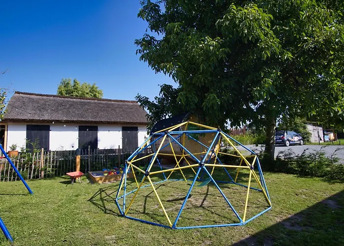 Nah Am Meer, Ruhige Lage, Gratis Nutzung Vom Ahoi Erlebnisbad Und Sauna In Sellin - Haus Buednerstube 4 アパート