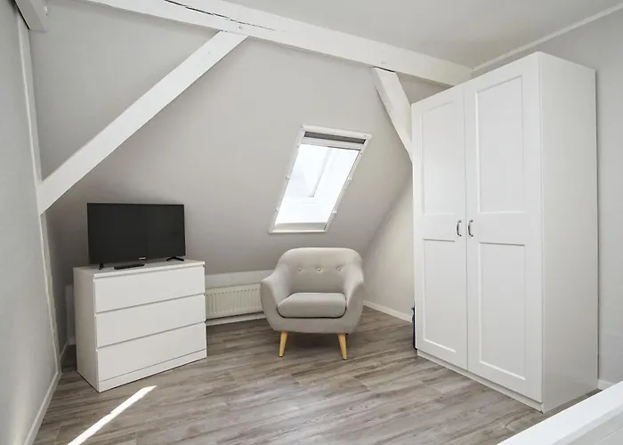 アパート Nah Am Meer, Ruhige Lage, Gratis Nutzung Vom Ahoi Erlebnisbad Und Sauna In Sellin - Haus Buednerstube 4