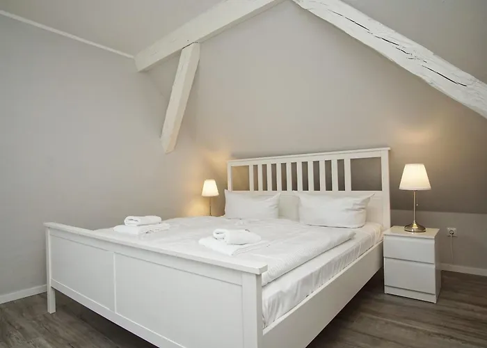 Nah Am Meer, Ruhige Lage, Gratis Nutzung Vom Ahoi Erlebnisbad Und Sauna In Sellin - Haus Buednerstube 4 アパート *